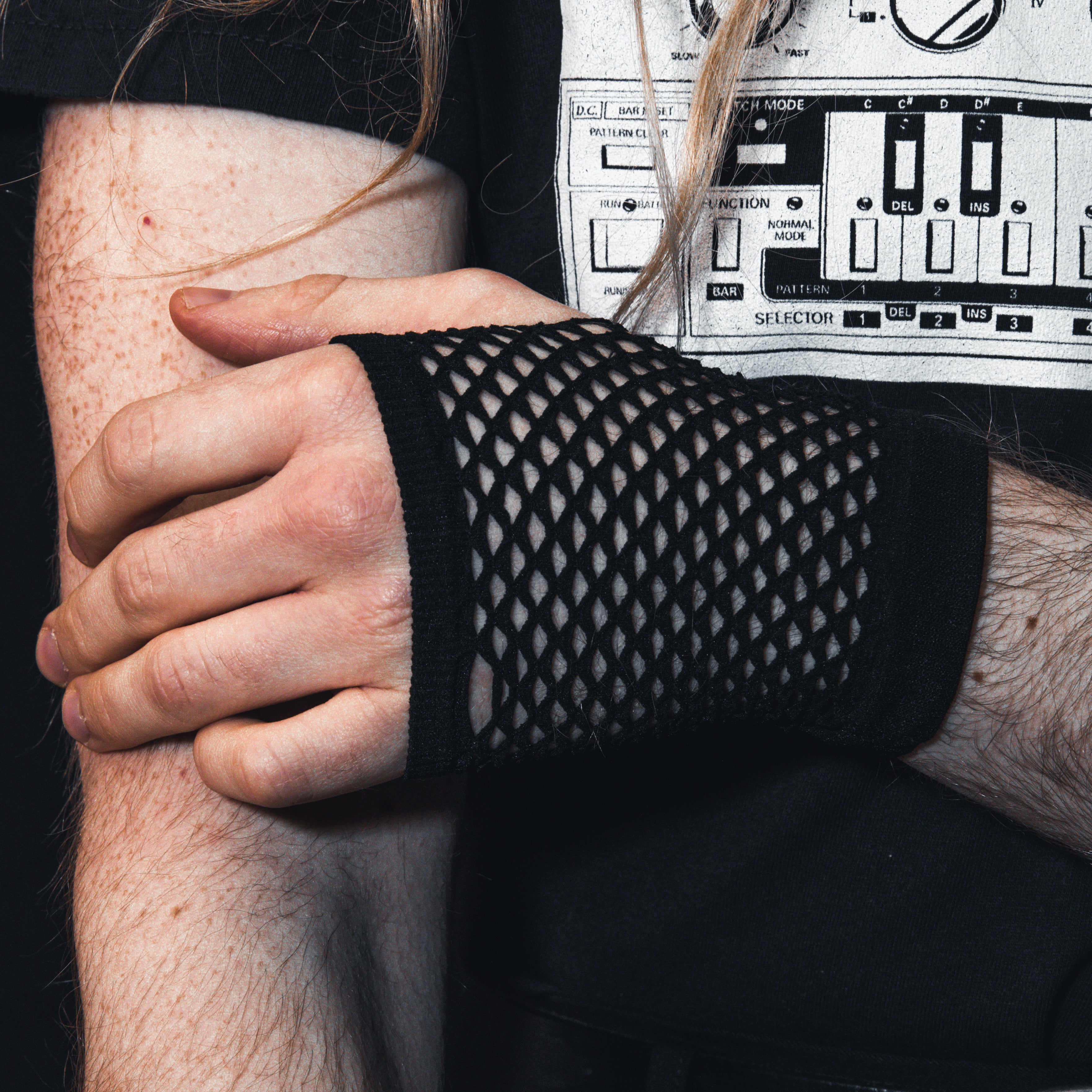 Y2K Fishnet Fingerless Gloves