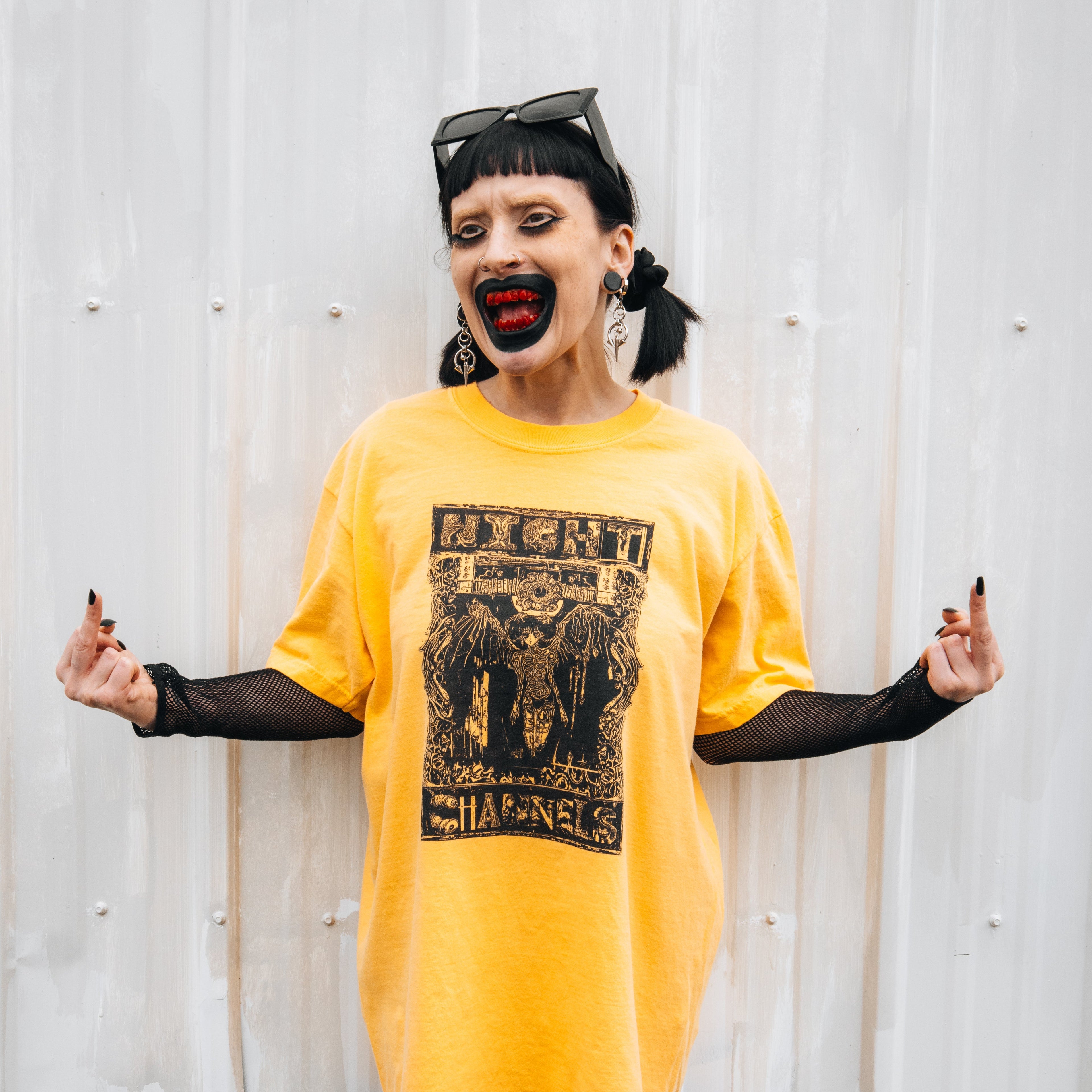 Wing Girl - Heavy Tee